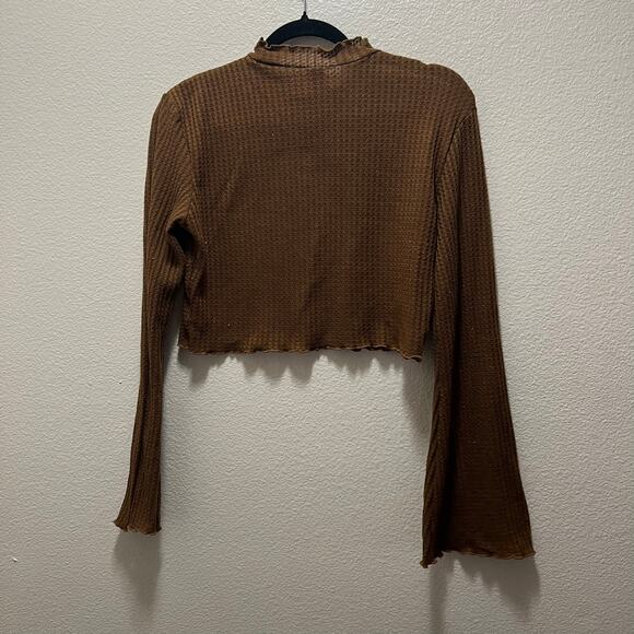 Shein Waffle Knit Brown Long Sleeve Mock Neck Crop Top Scalloped Hem Size Large - Picture 7 of 7